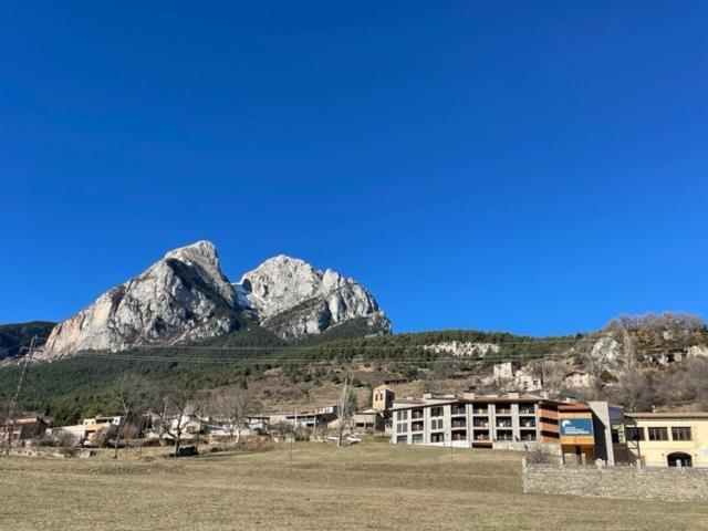 La Cara Nord , Alojamiento Turistico ,Saldes, A Los Pies Del Pedraforca, Apartamento מראה חיצוני תמונה